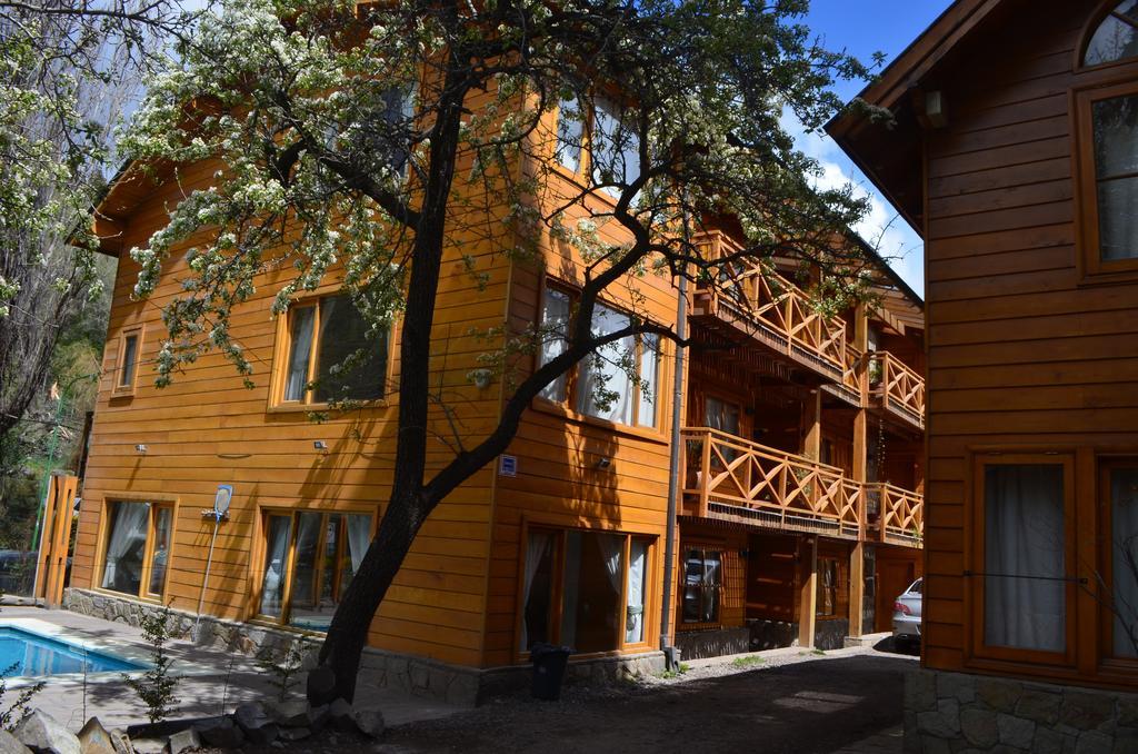 Apart Hotel Robles Del Sur Сан-Мартін-де-лос-Андес Екстер'єр фото
